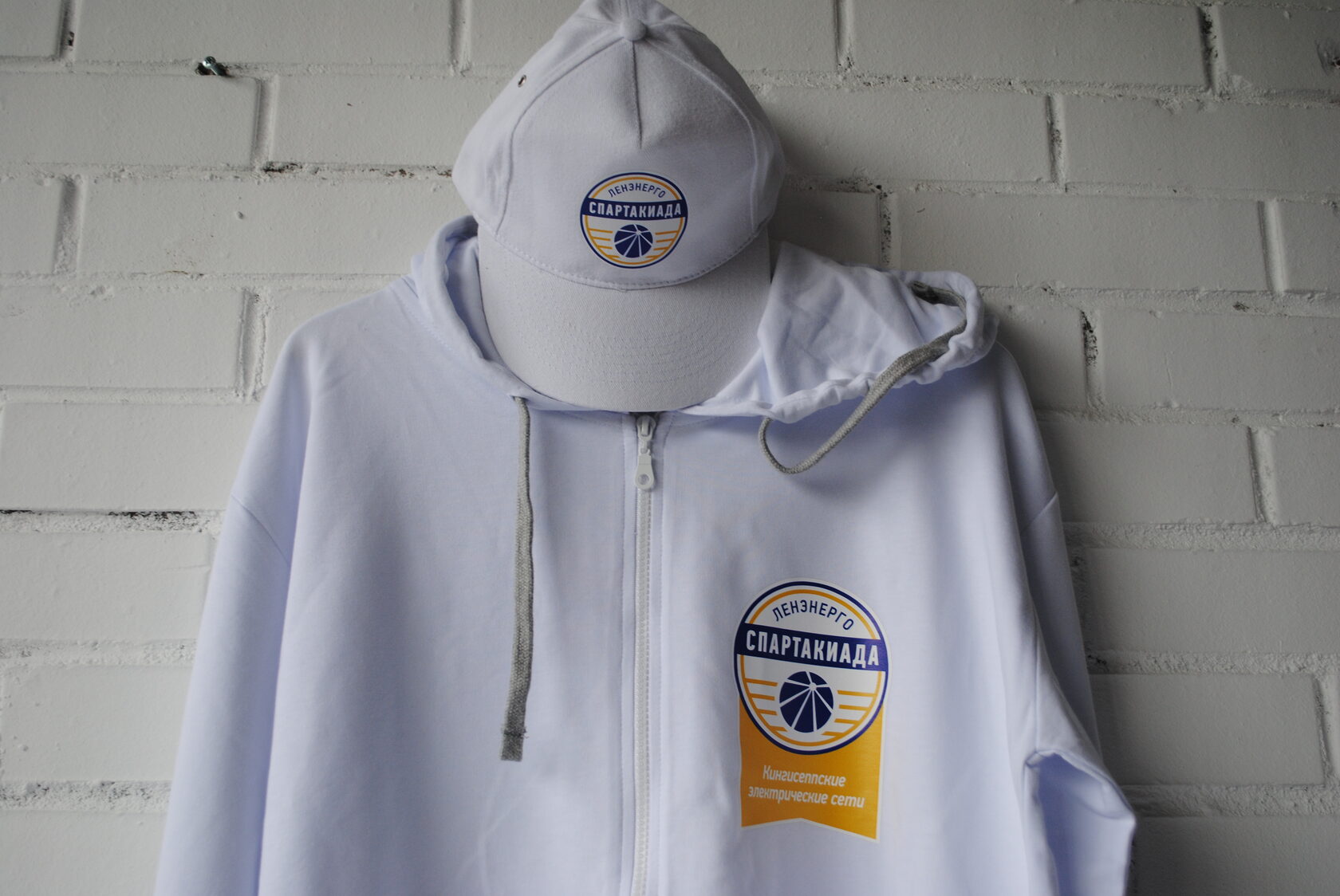 Мерч для брендов одежды: пример принта — фото 12