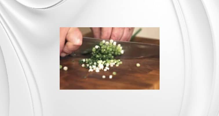 Приготовление шакшуки на сковороде по рецепту Ивлева: шаг 11