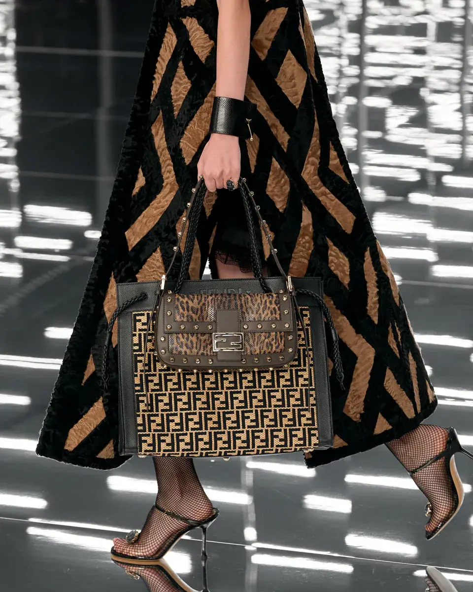 Сумки Fendi Spring 2027 Runway 7