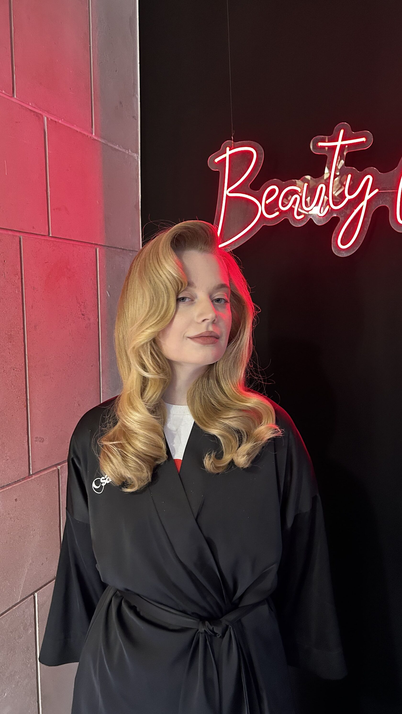 Блонд и стрижка