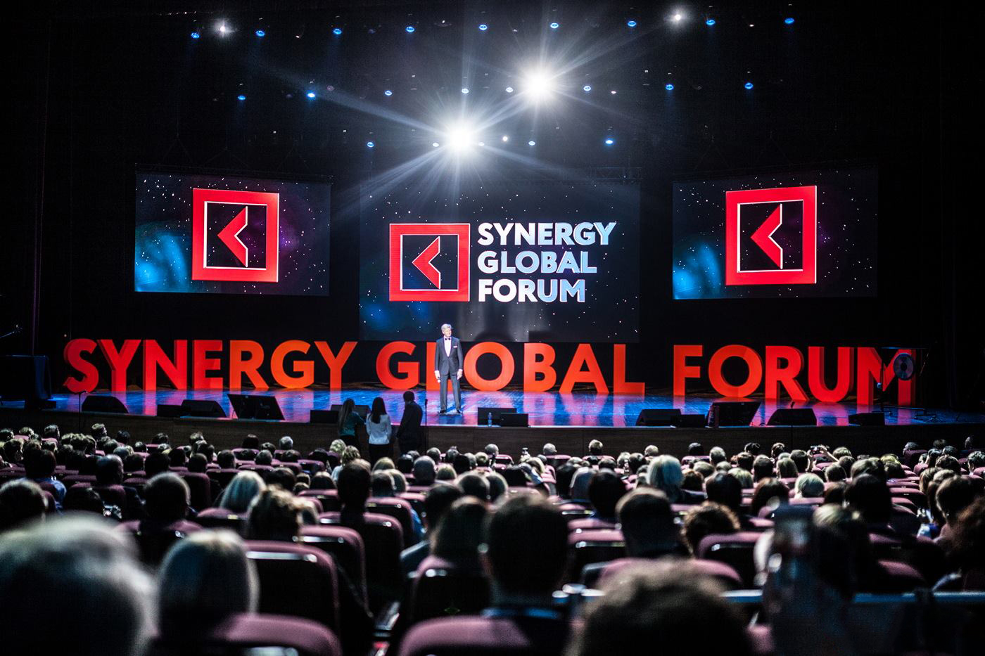 Синерджи глобал 2019. Синергия лого. Jr synergy. Synergy team. Synergy international systems armenia.