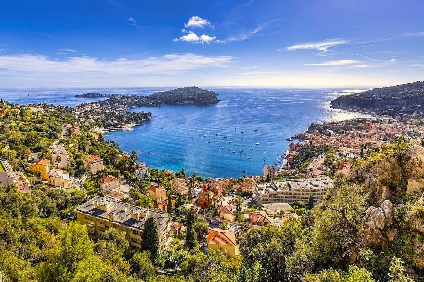 Luxury cruise ship to Villefranche Sur Mer | Signature Sailing Charter
