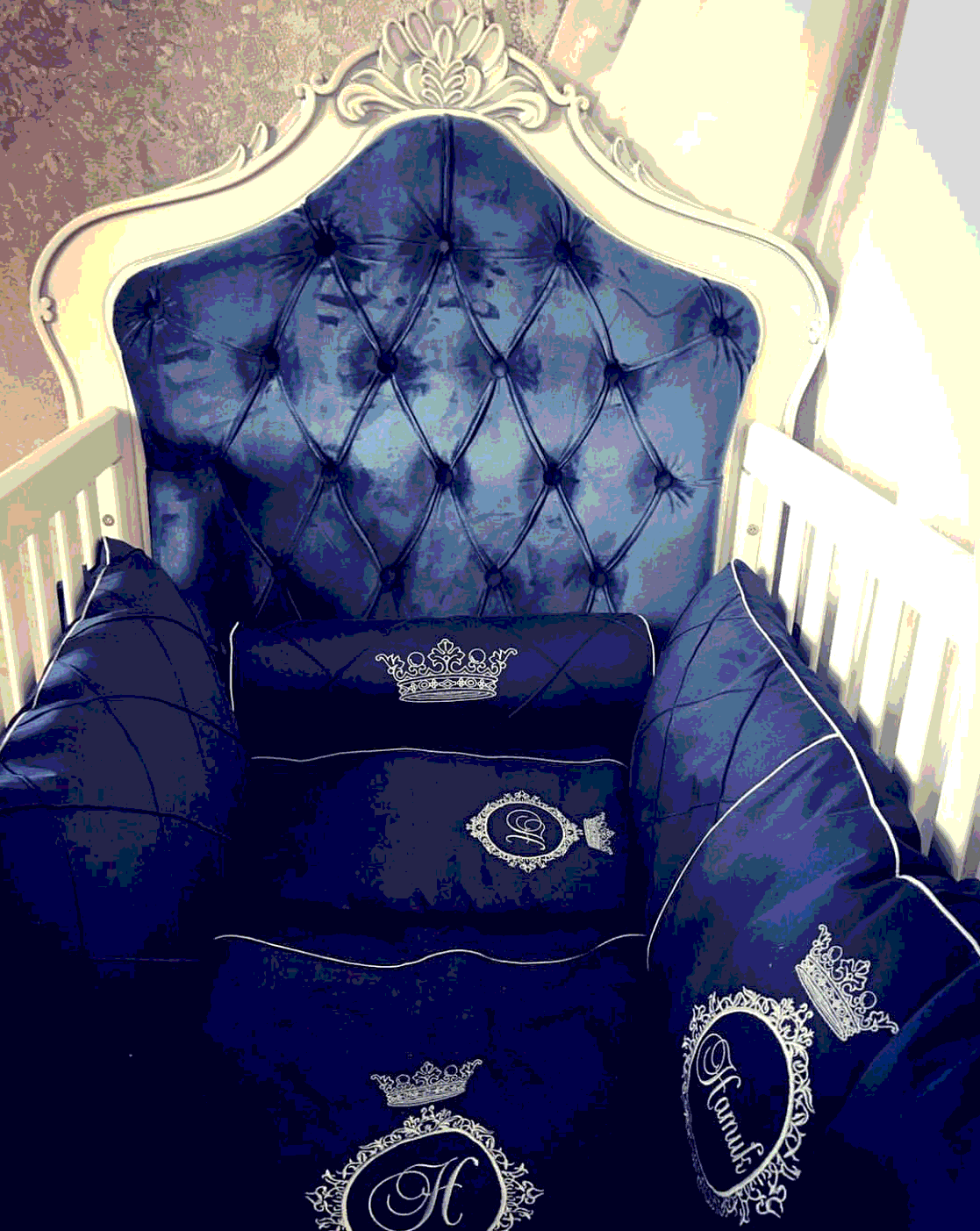 throne baby crib