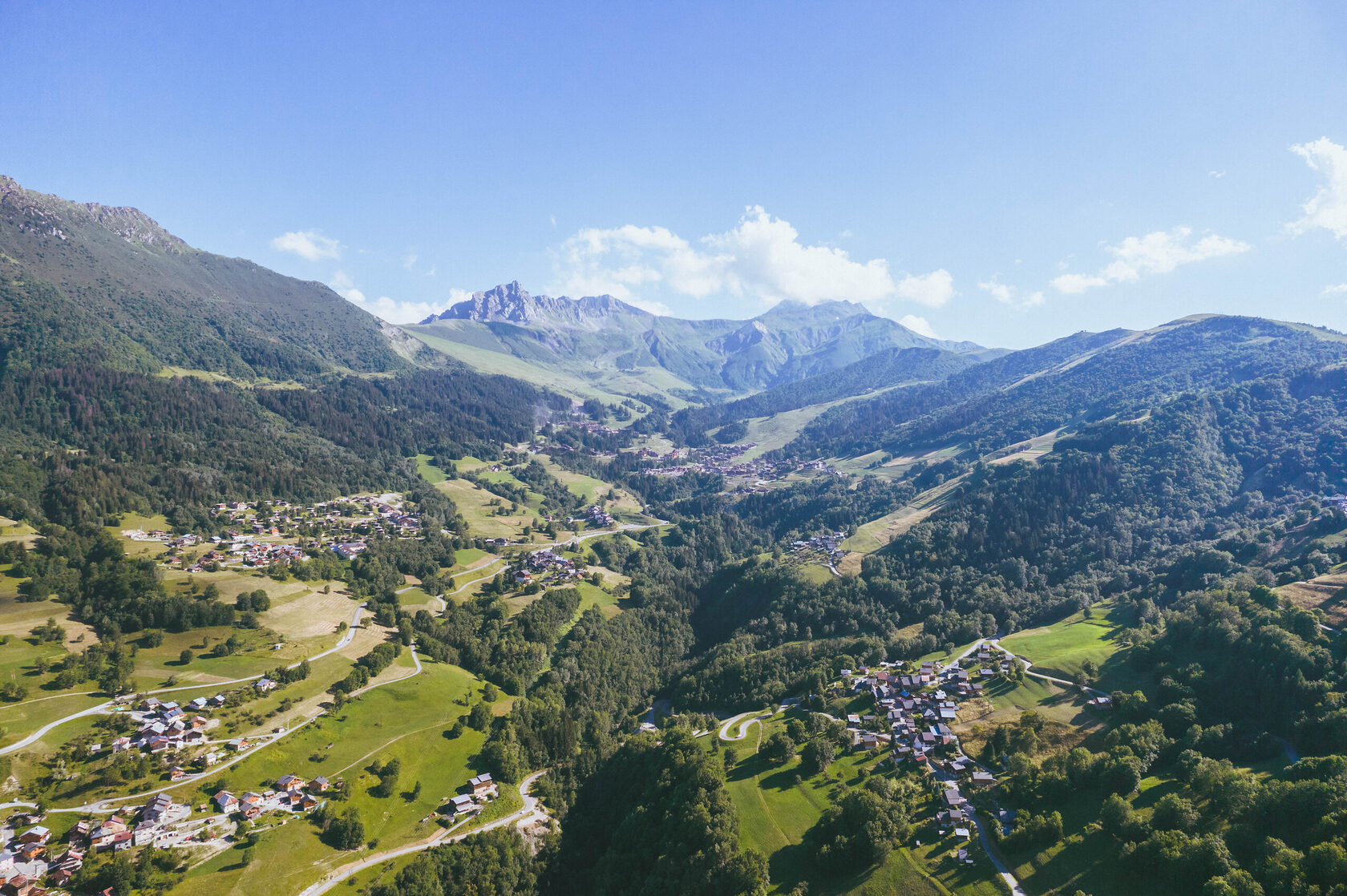 Летняя долина Valmorel