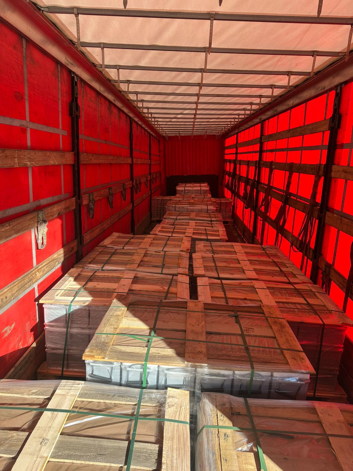 Международные грузоперевозки и логистика с полным комплексом услуг