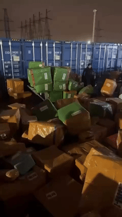 Поток грузовиков на терминал Южные ворота