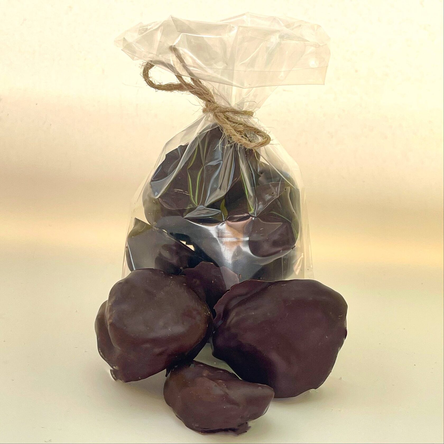 чернослив в горьком шоколаде