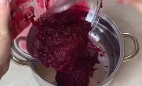 Приготовление холодного свекольника на кефире: шаг 3