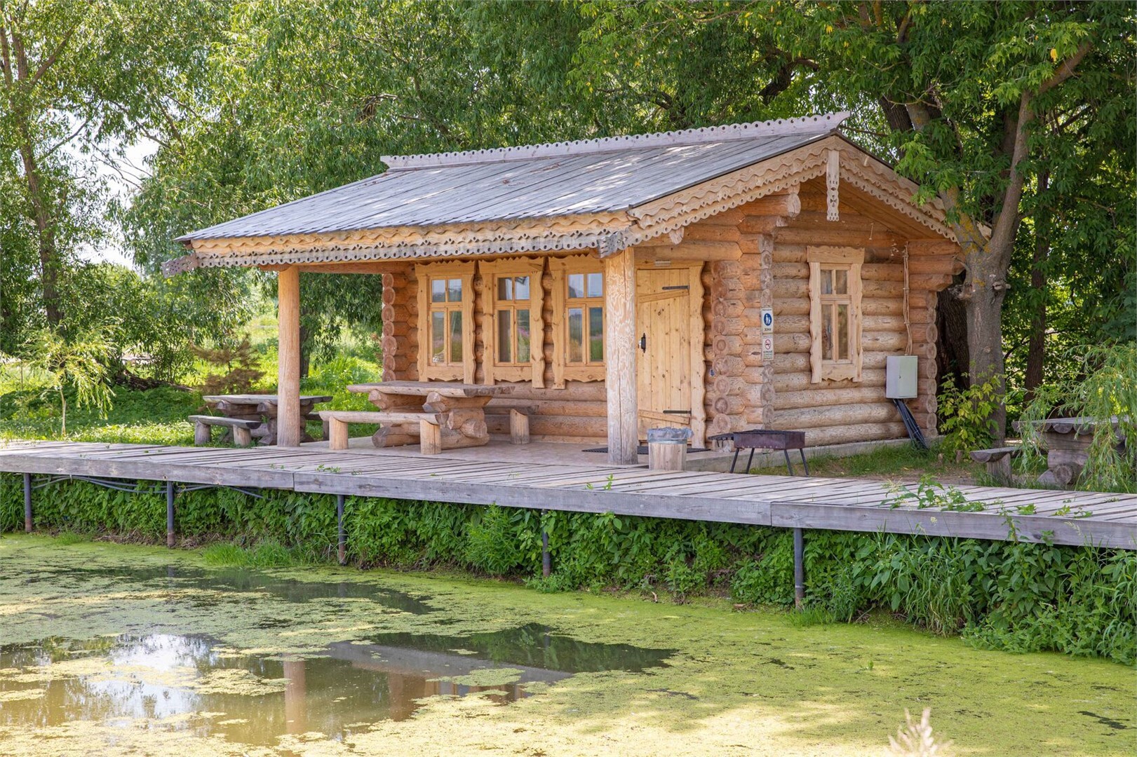 Беседки для отдыха на природе в Подмосковье