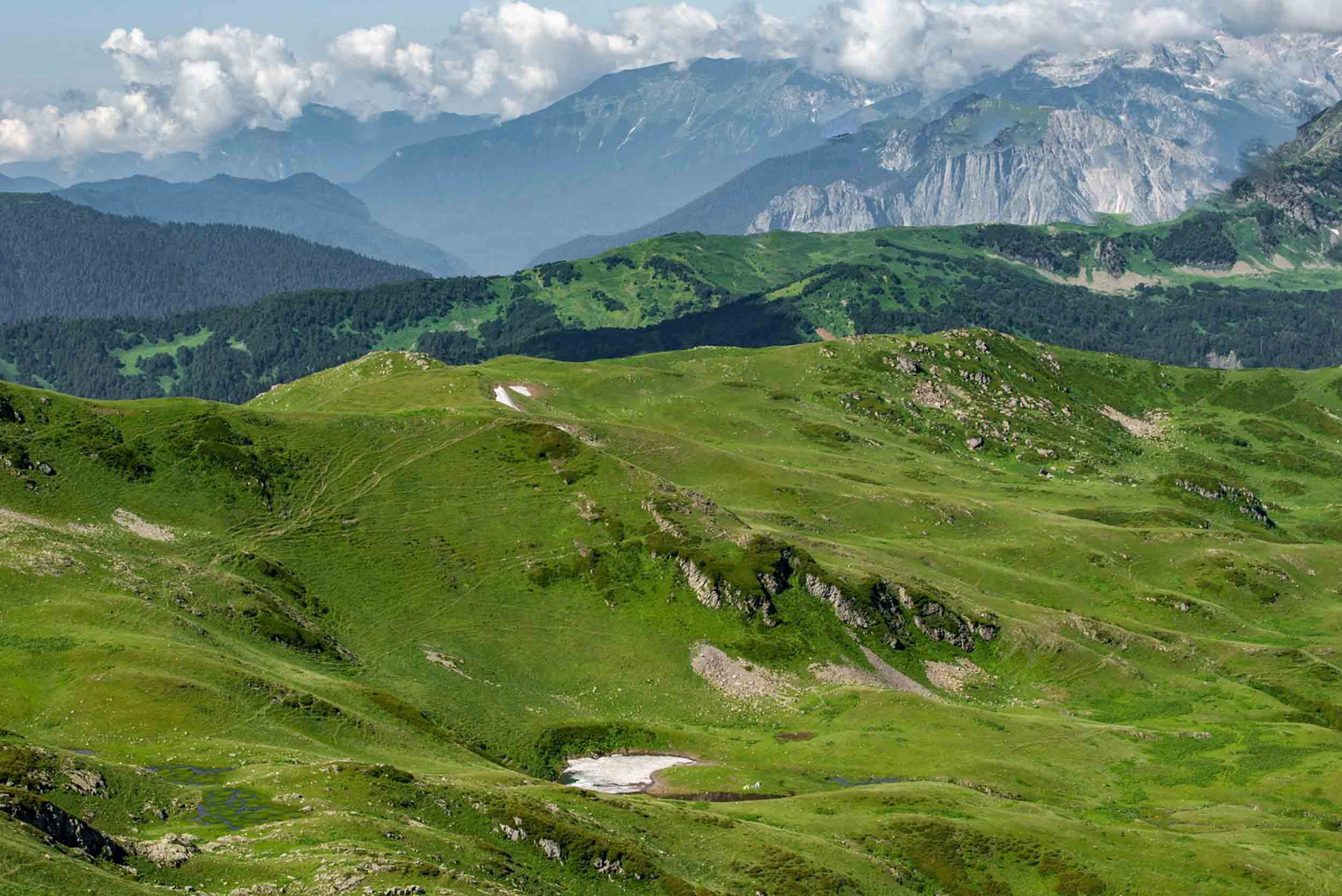 Гора анчхо абхазия. Перевал пыв. Перевал пыв фото. Пыв абхазия. Перевал пыв фото.