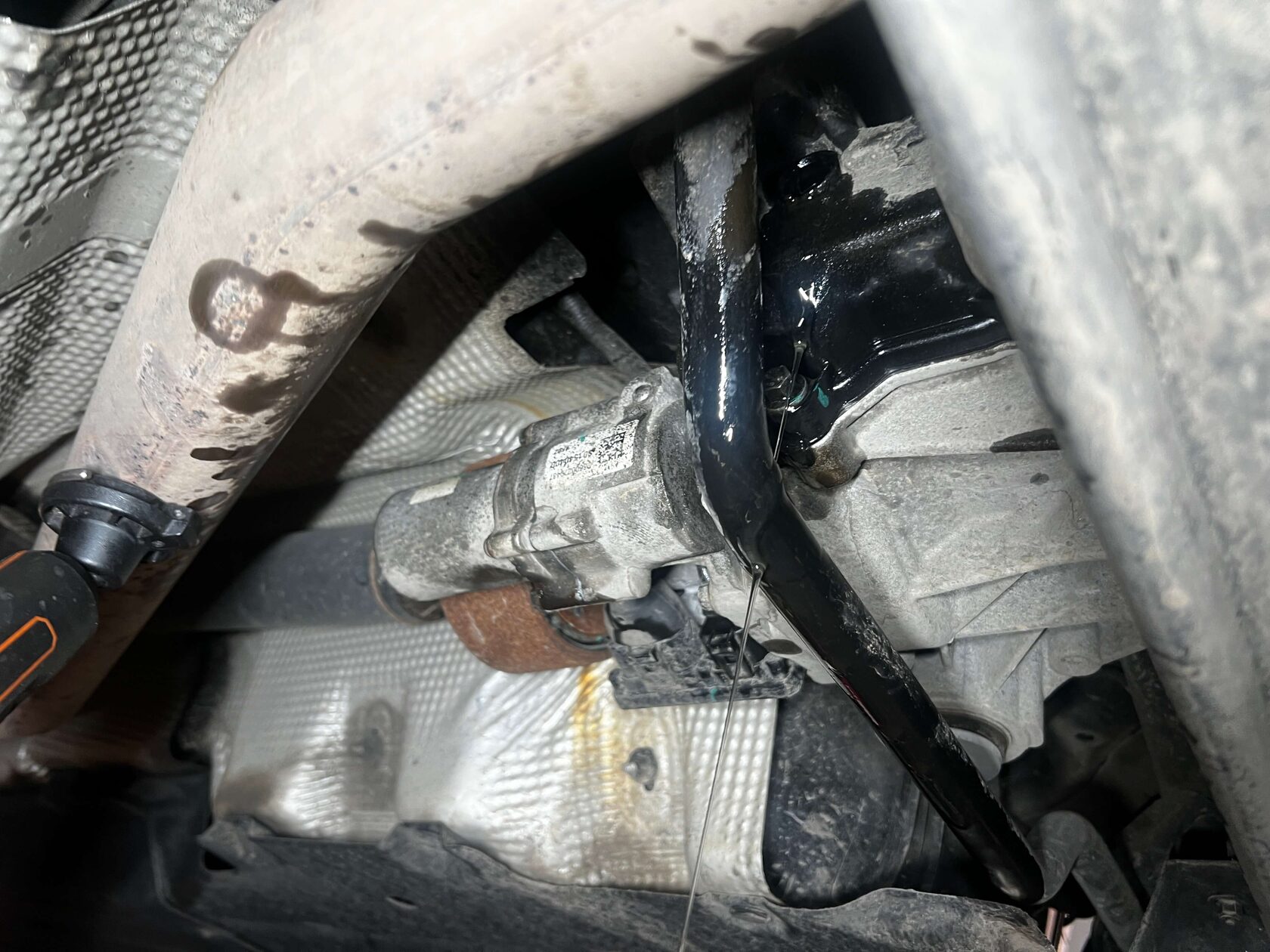 Проверяем уровень в муфте Haldex