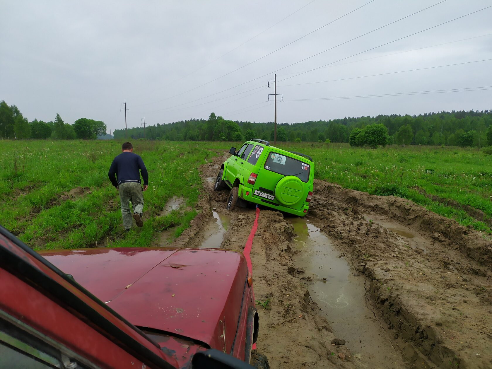 Автотехпомощь на дороге москва