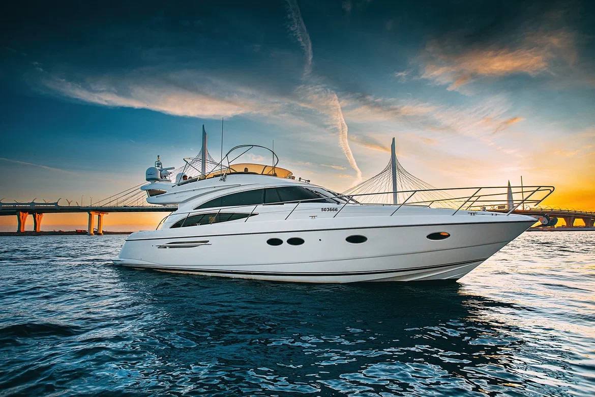Яхта Princess 57 Esperanza — фото 3 для аренды в СПб