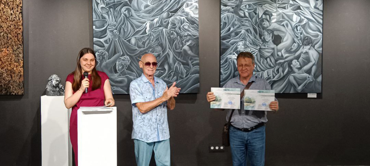 художник Олег Помелов