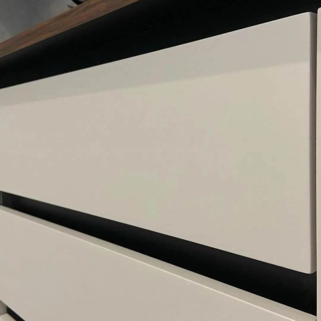 Кухня на заказ в Москве угловая