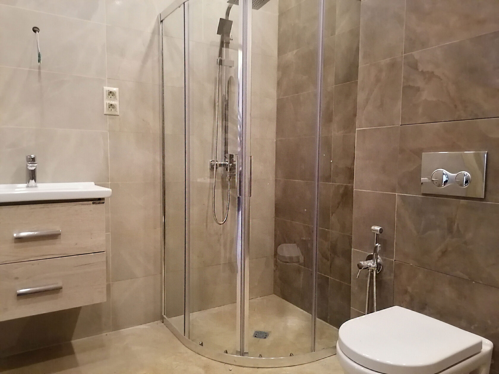 установка газового котла, монтаж бойлера косвенного нагрева, коллектора распределительного, насосных групп