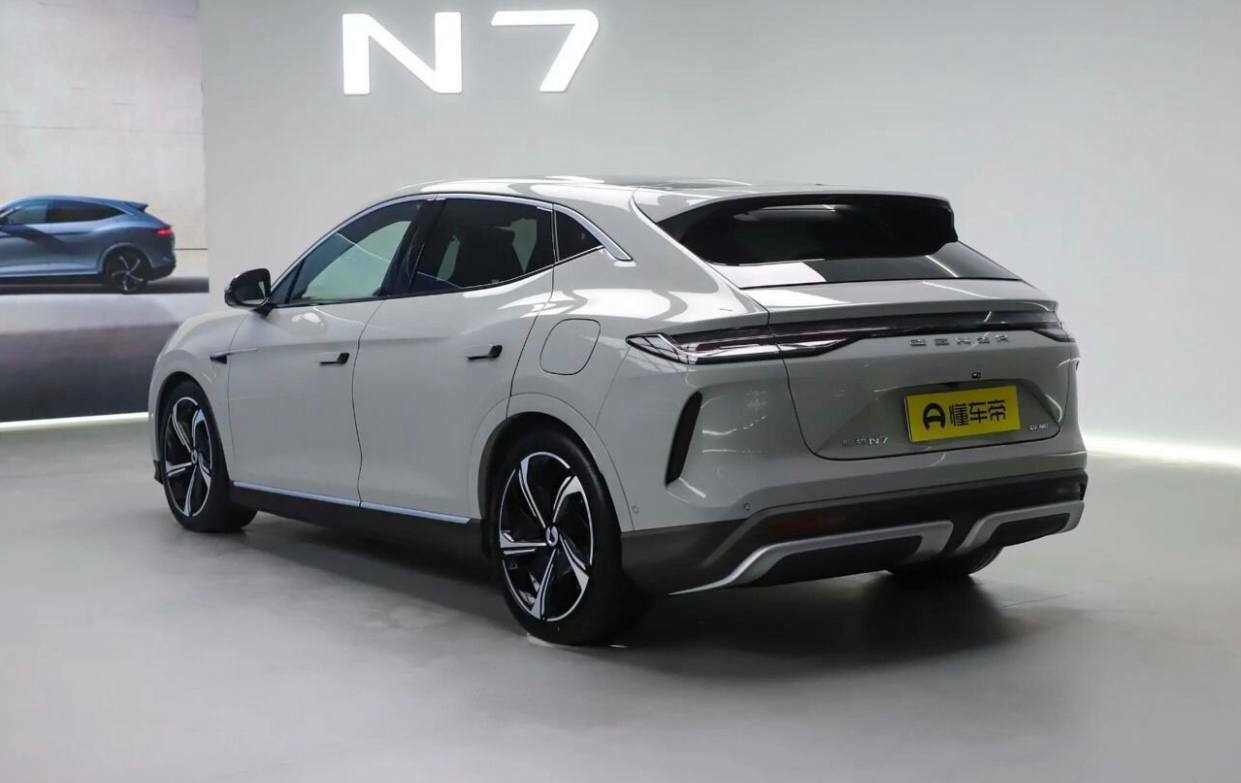 Денза н7. Новинки авто 2023. Китайские автомобили 2023. Китайские автомобили 2023 новинки. Denza n7