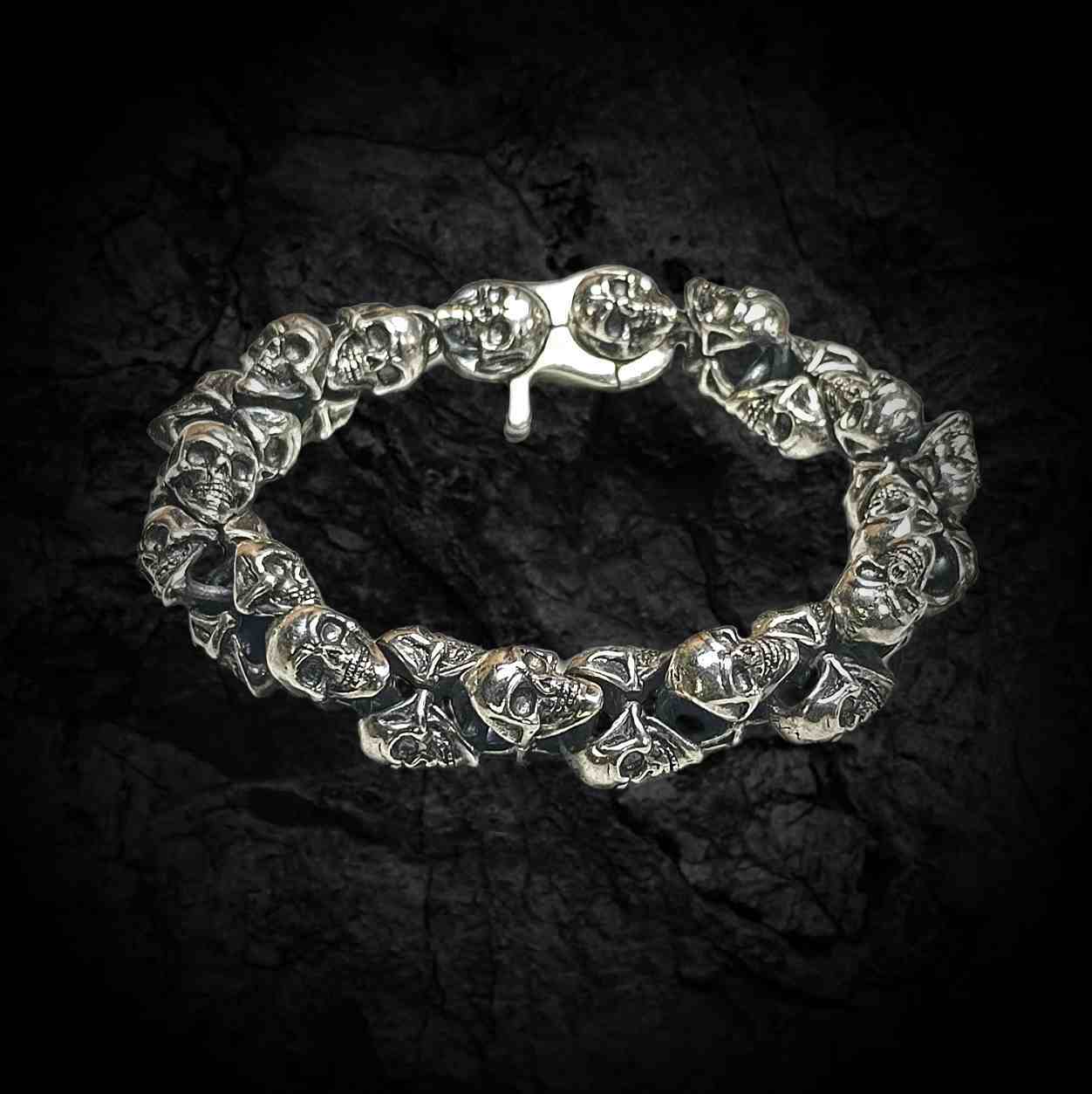 браслет с черепами, браслет с черепами мужской, серебряный браслет с черепами.