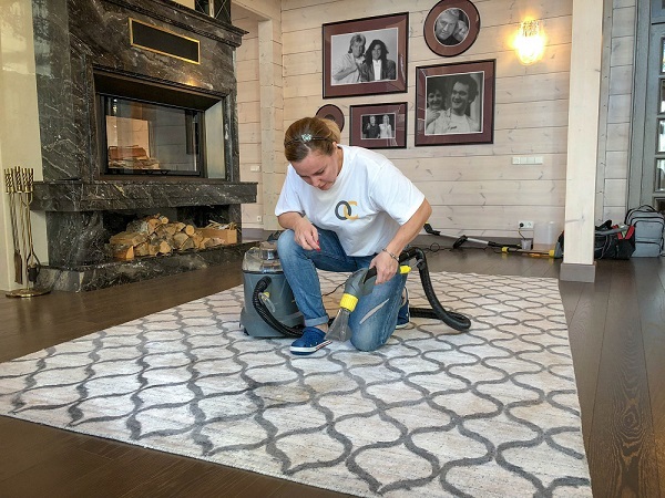 Услуги химчистки, уборки и клининга на дому в Санкт-Петербурге