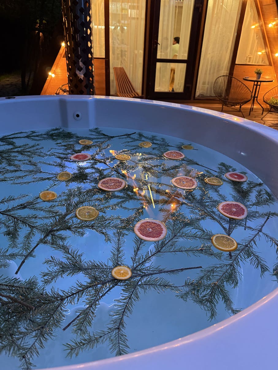 Горячая купель фурако под открытым небом — снятие напряжения для родителей в Домодедовском районе