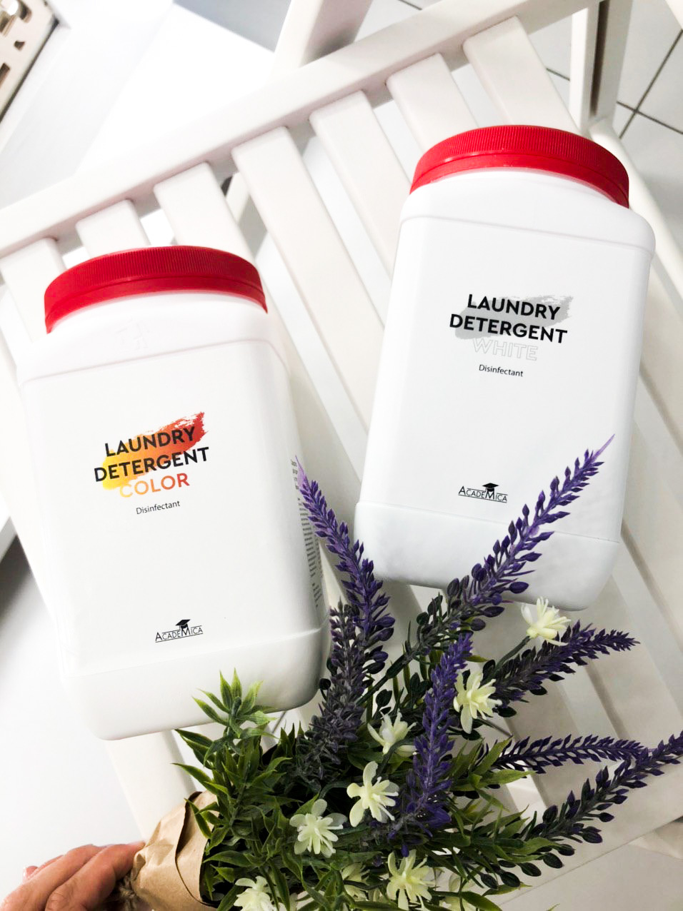 Средство для дезинфекции и стирки белья Laundry detergent Color/White