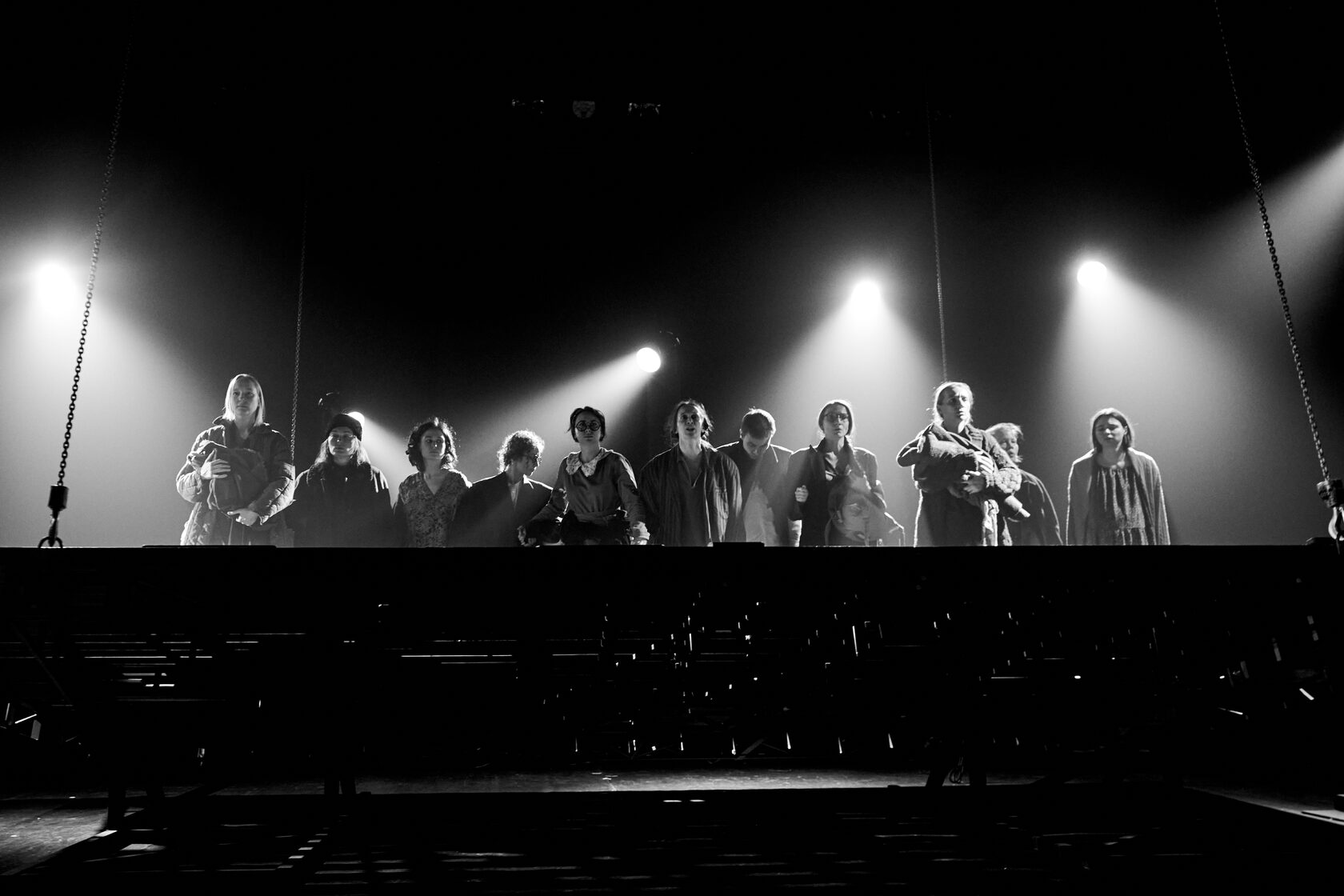 «Эшелон» – спектакль театра «Мастерская» – официальный сайт | Санкт ...