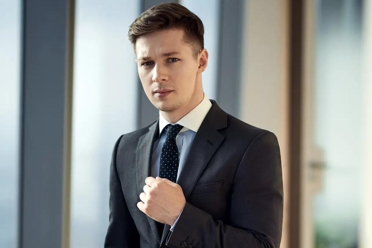 Александр Исаков