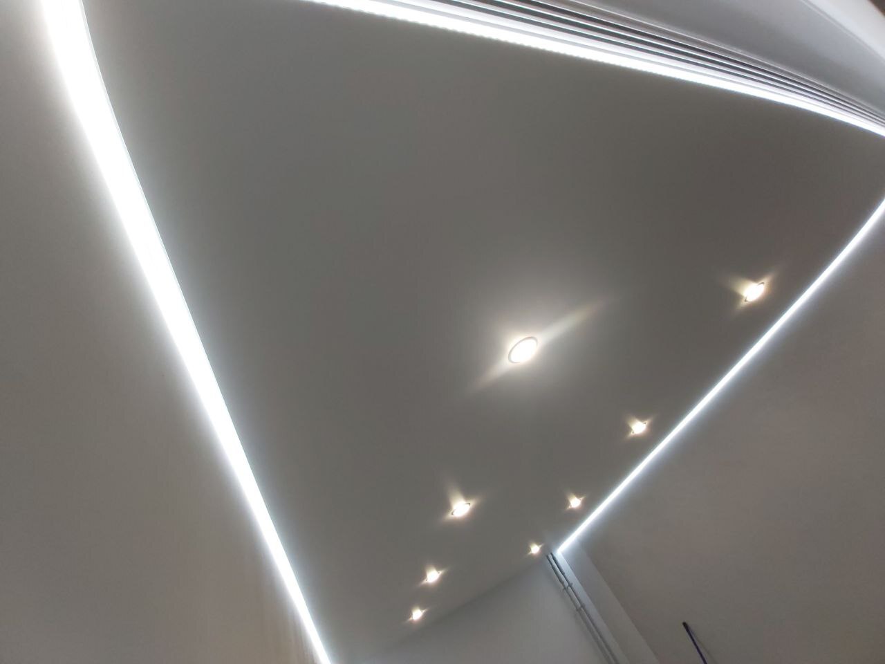 подсветка на потолок из светодиодной ленты