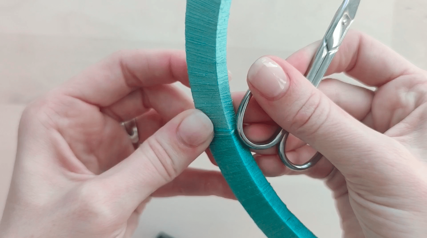 Кольцо нитка и его