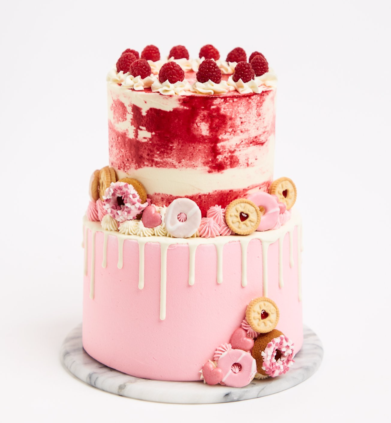 Торты в розницу. Торты в розницу. Двухъярусный торт на белом фоне. Тортики. Торт добрынинский маска.