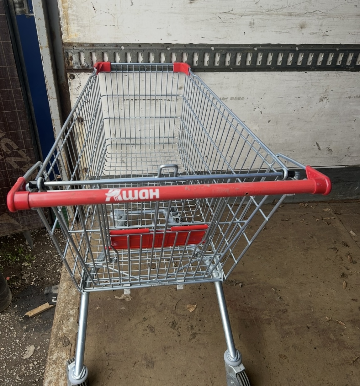 Тележки на 210 литров б/у