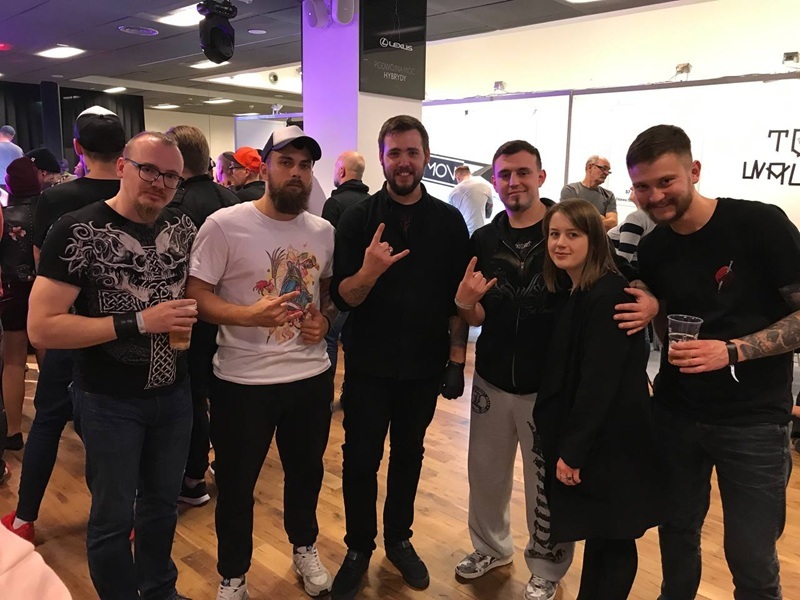 Andrey Kolbasin with fellow artists at the Inkmania convention in Hasselt, Belgium 613