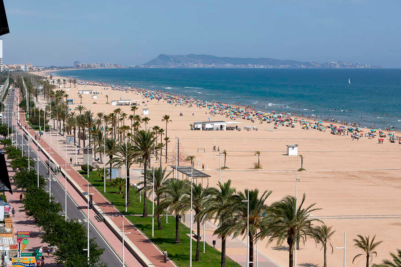 Playa Nord de Gandía, ¿por qué es la mejor playa de Valencia? |  Fueradeserie/viajes | EXPANSION.com