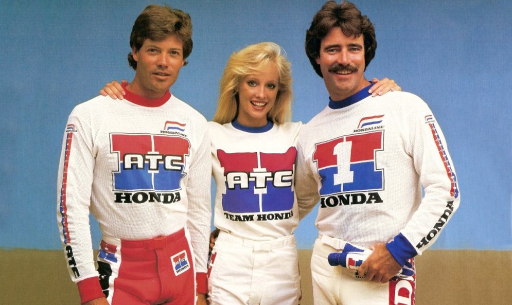 Официальная командная экипировка Honda HRC 1973-2000гг.