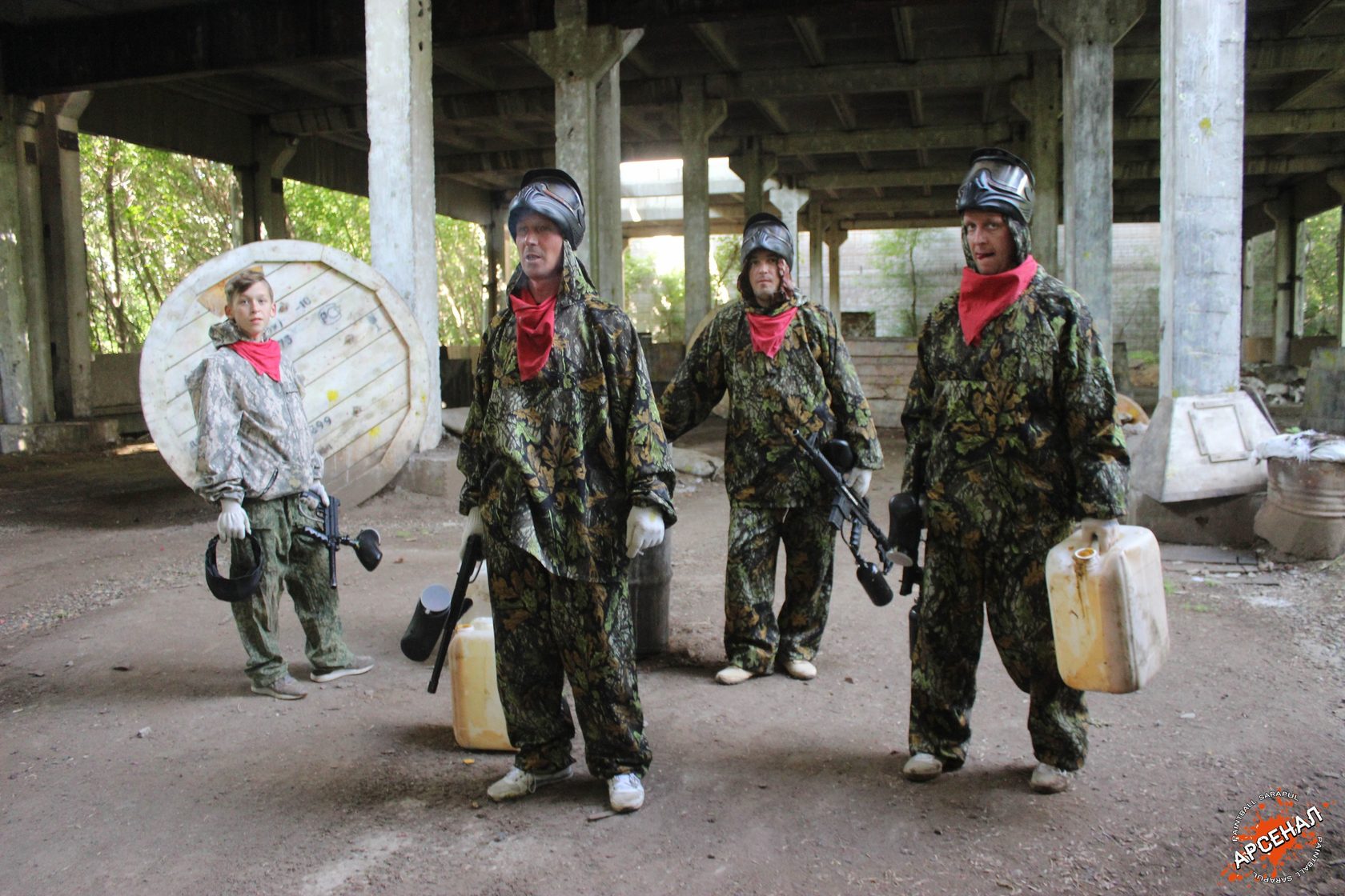 лазертаг для детей на выезд. лазертаг на мильчакова. лазертаг сарапул. лазертаг 4 класс. лазертаг арсенал сарапул.