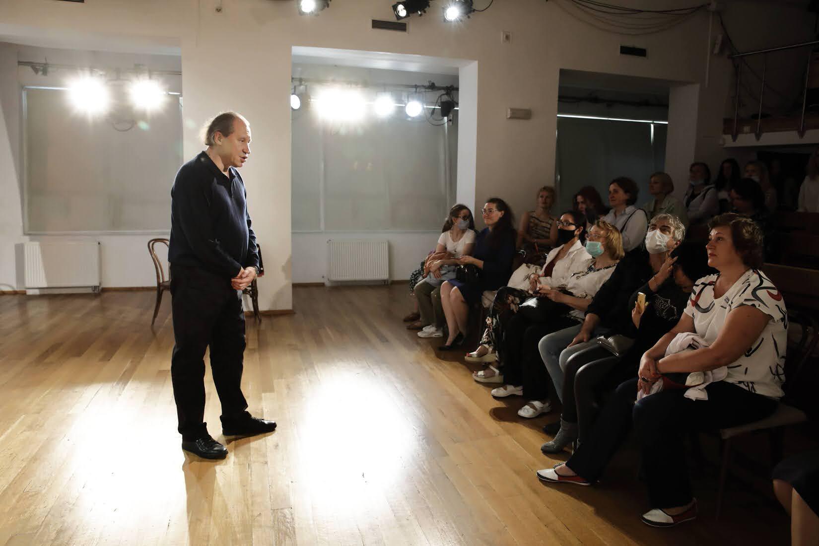 «Ночь кино» в ШДИ 00016