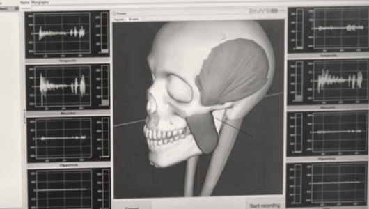 Основатель и главный врач клиники — Куприянова Евгения Юрьевна, врач гнатолог, ортопед, хирург- имплантолог, пародонтолог