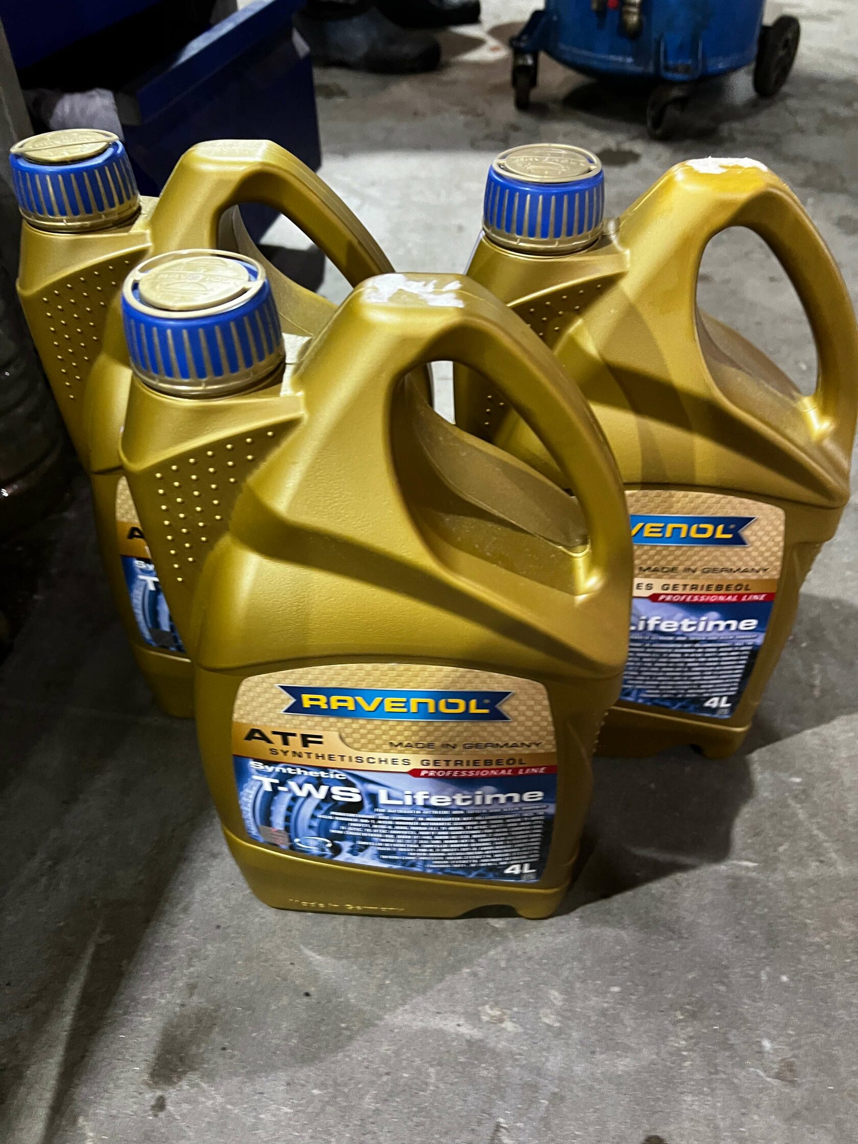 В работе используем Ravenol T-WS