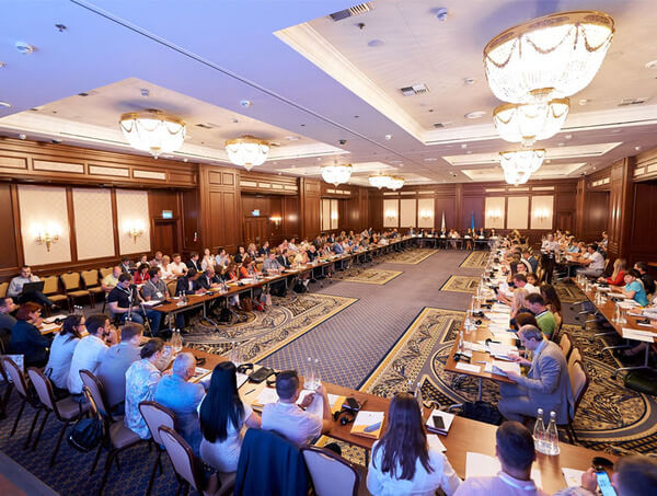 Бизнес-встреча для международной компании