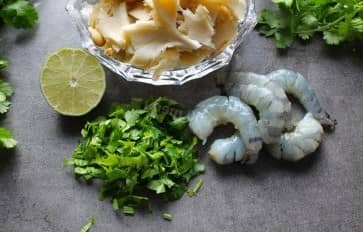 Приготовление супа Том ям с креветками и грибами: шаг 10