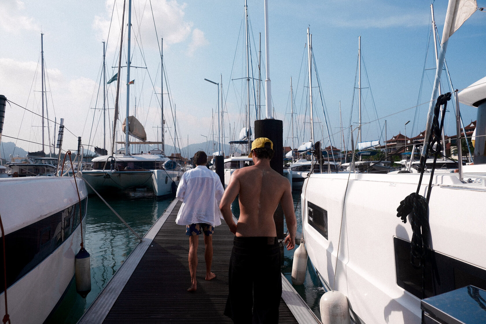 Экипаж WeSail на марине