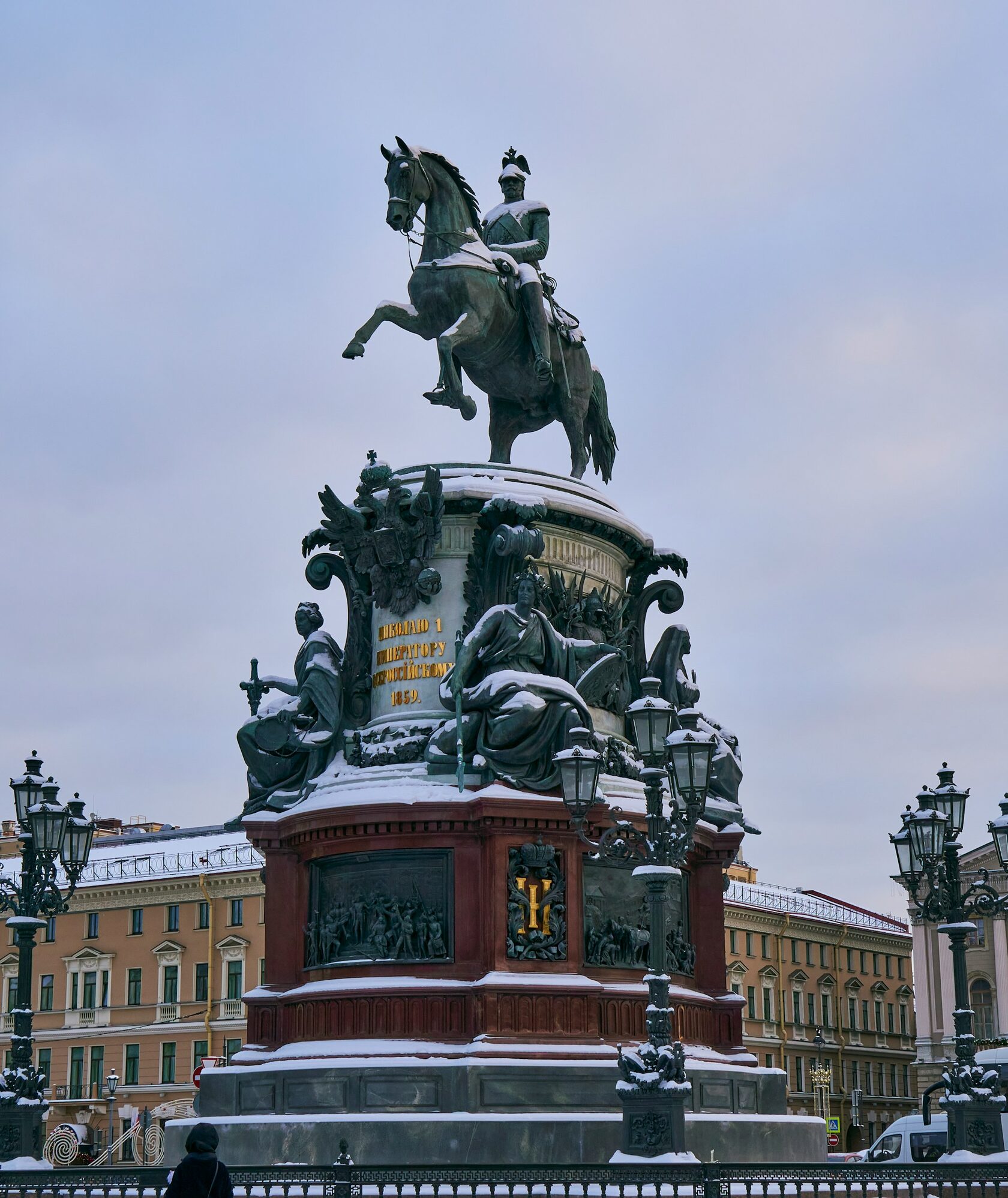 Исаакиевская площадь, памятник Николаю I, Россия, Санкт-Петербург, Исаакиевская пл., 4