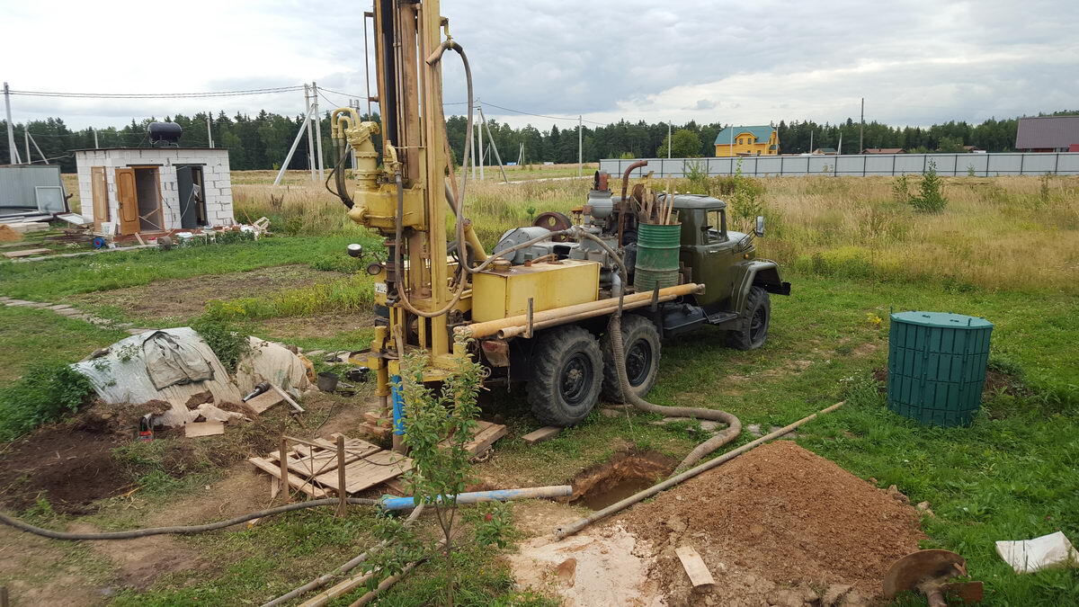 Бурение артезианской скважины на воду