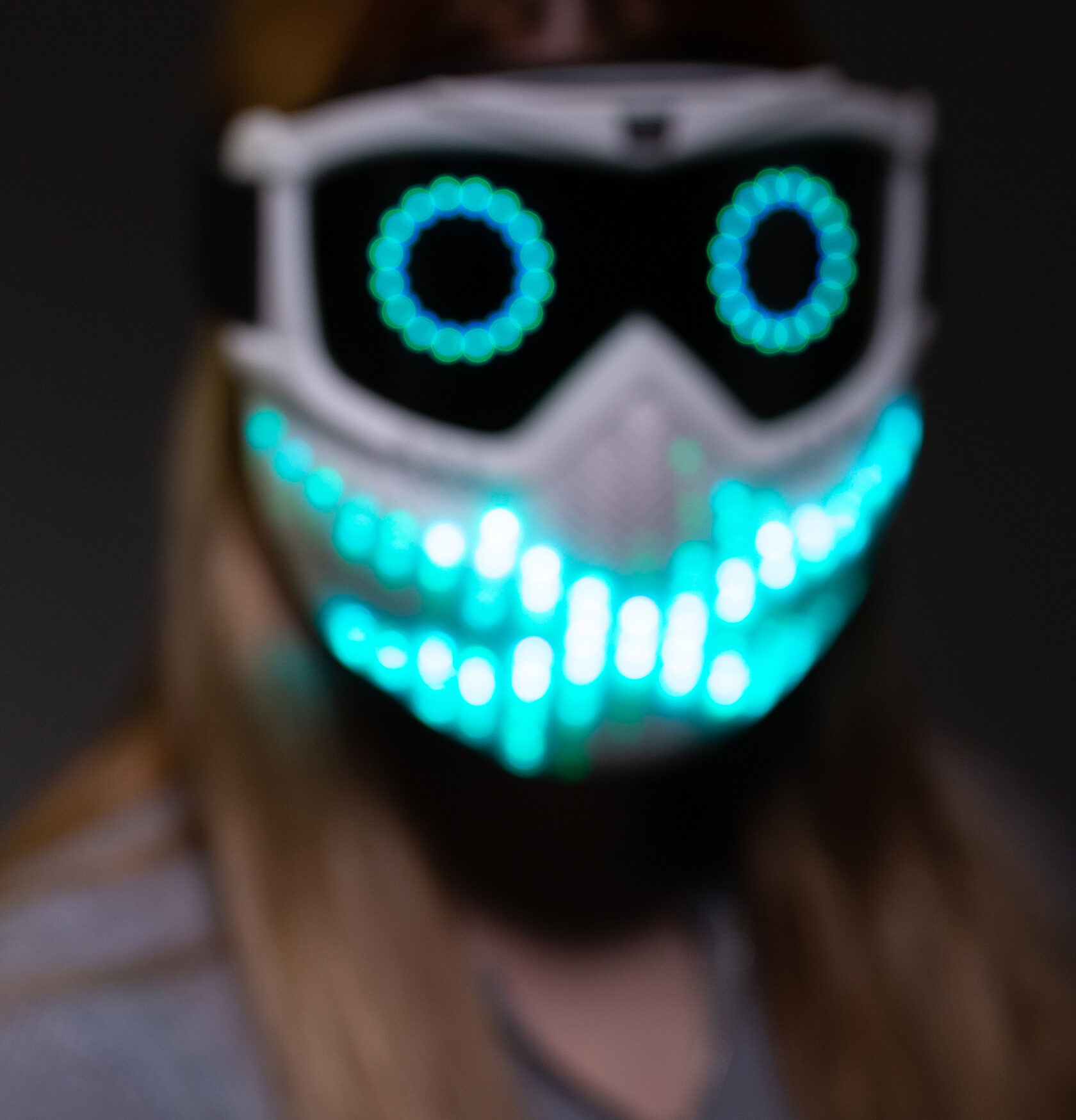 Qudi Mask first emotional LED mask!
