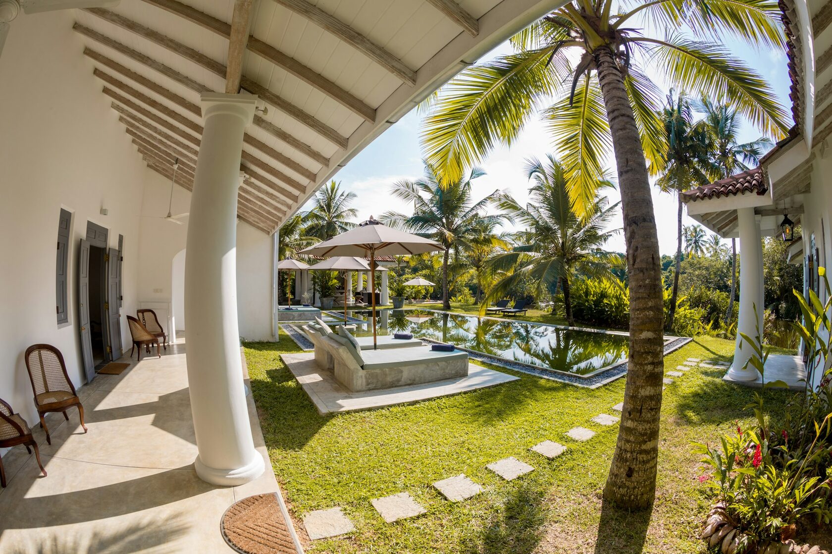 Villa housekeeping and cleaning service