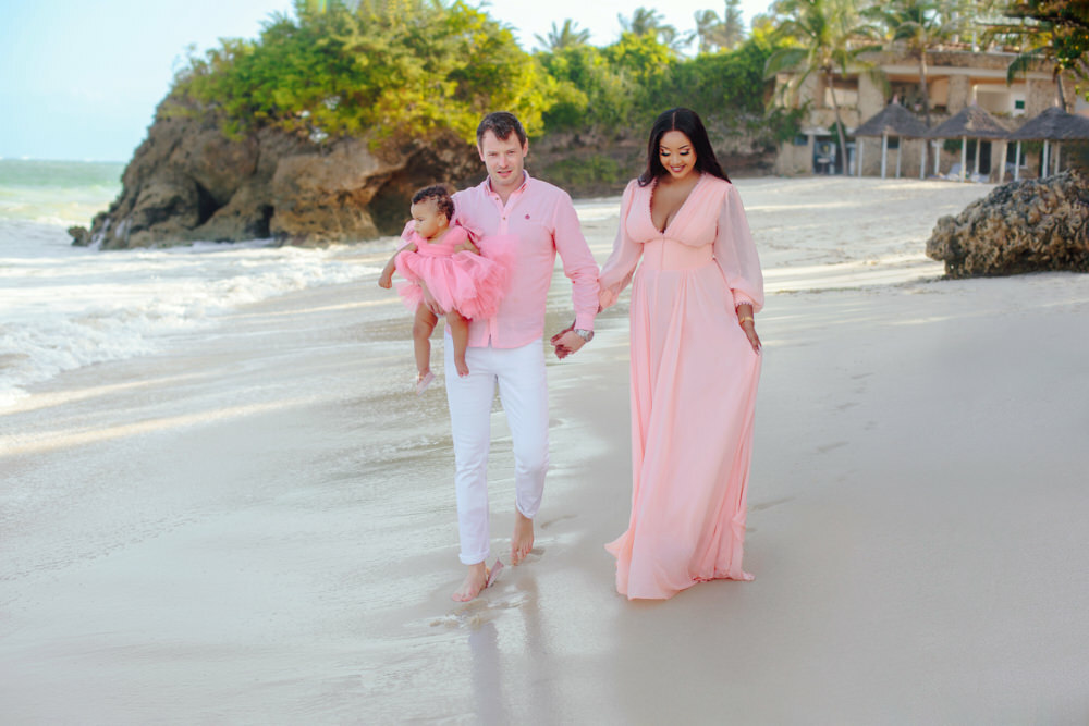 Kenya Family Vacation Diani Beach Photo Session - Jafassam Studio - Diani beach Mombasa Malindi Watamu Lamu photo session best photographer