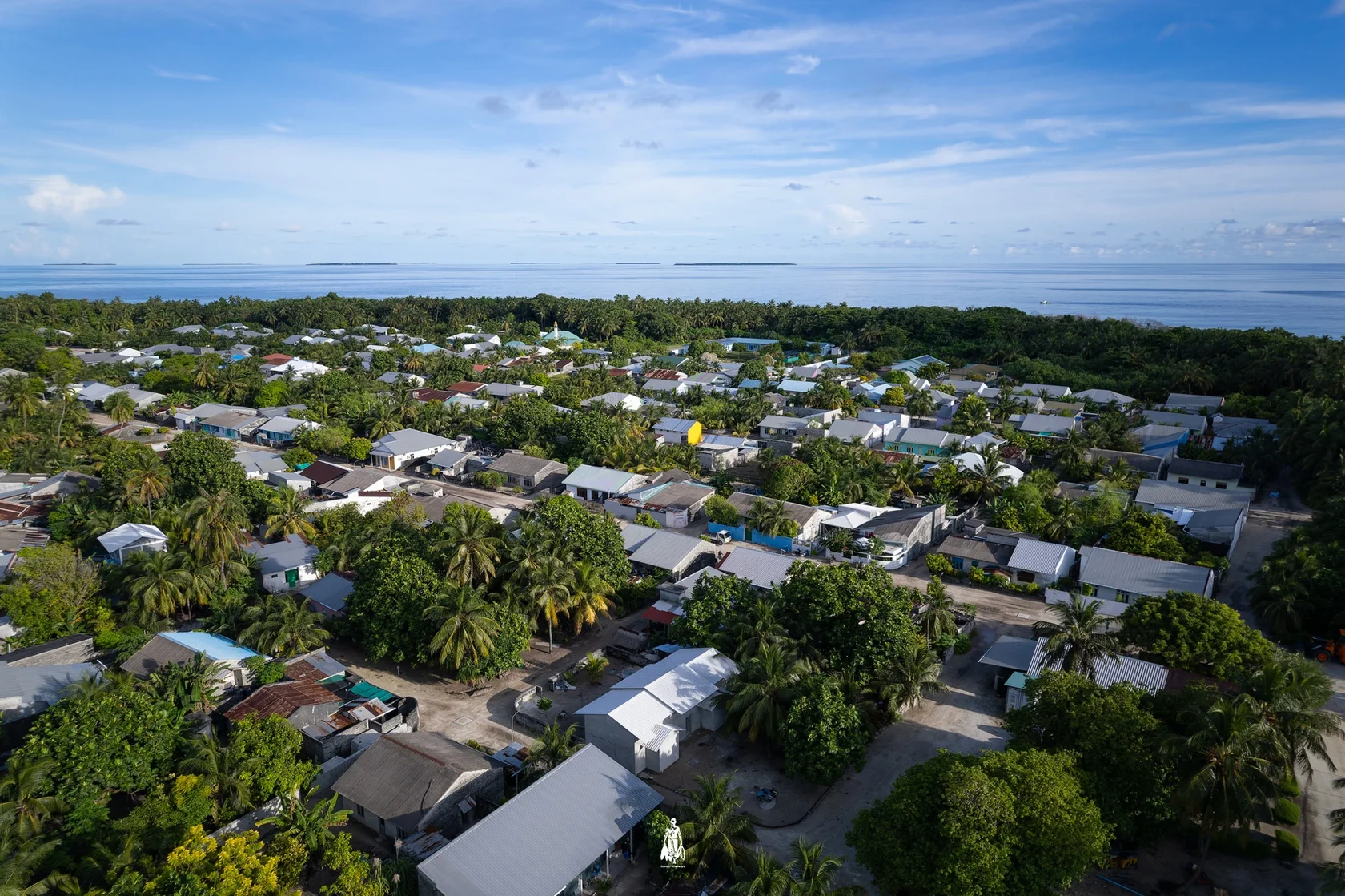 Feydhoo (Фейдху) — остров с высоты, общий вид