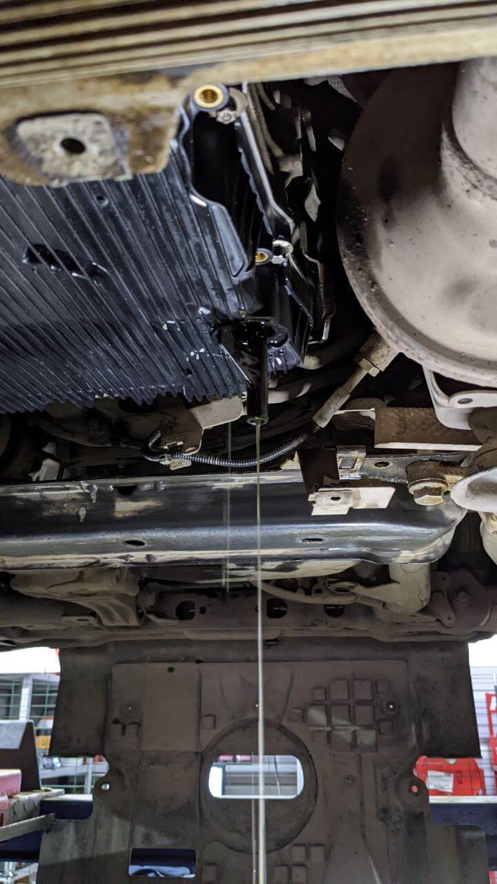 Выставление уровня масла в стакане 3