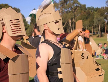 Заказать картонный тимбилдинг для ИТ-компании