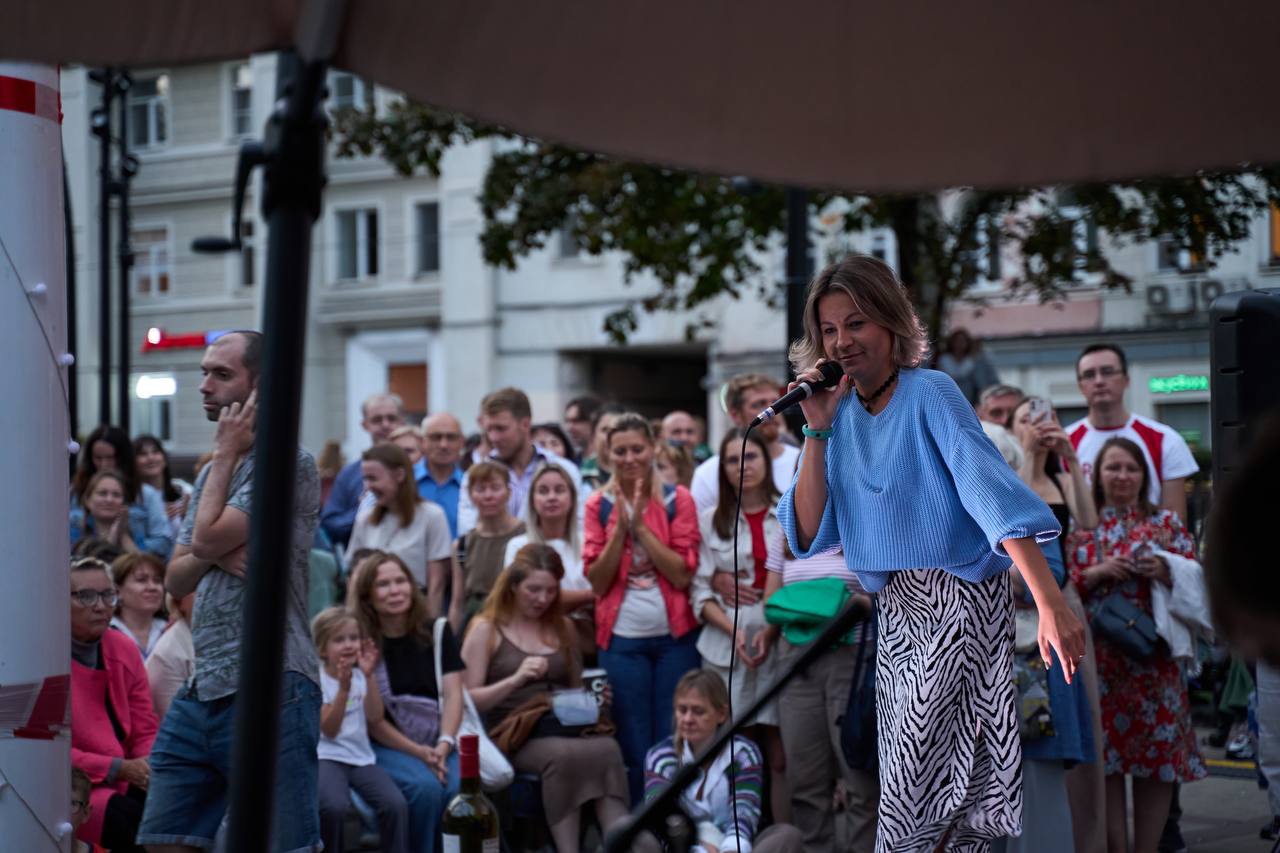 8 любящих женщин, мастерская Зверевой, Театральный бульвар